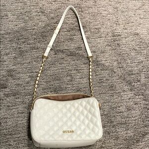 Guess White and Gold Quilted Shoulder Bag